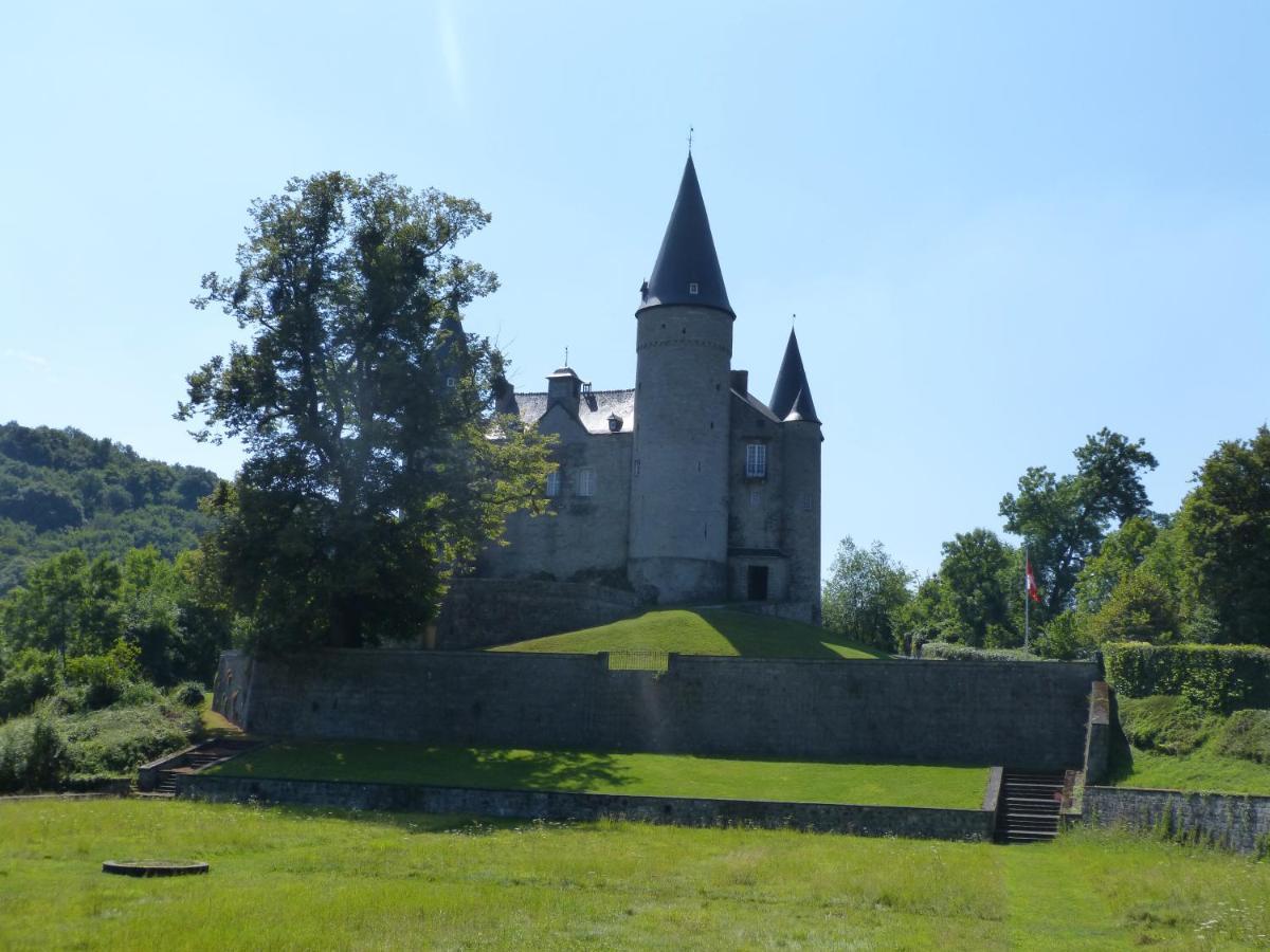 Le Cerf D'Hubert Redu Exterior foto